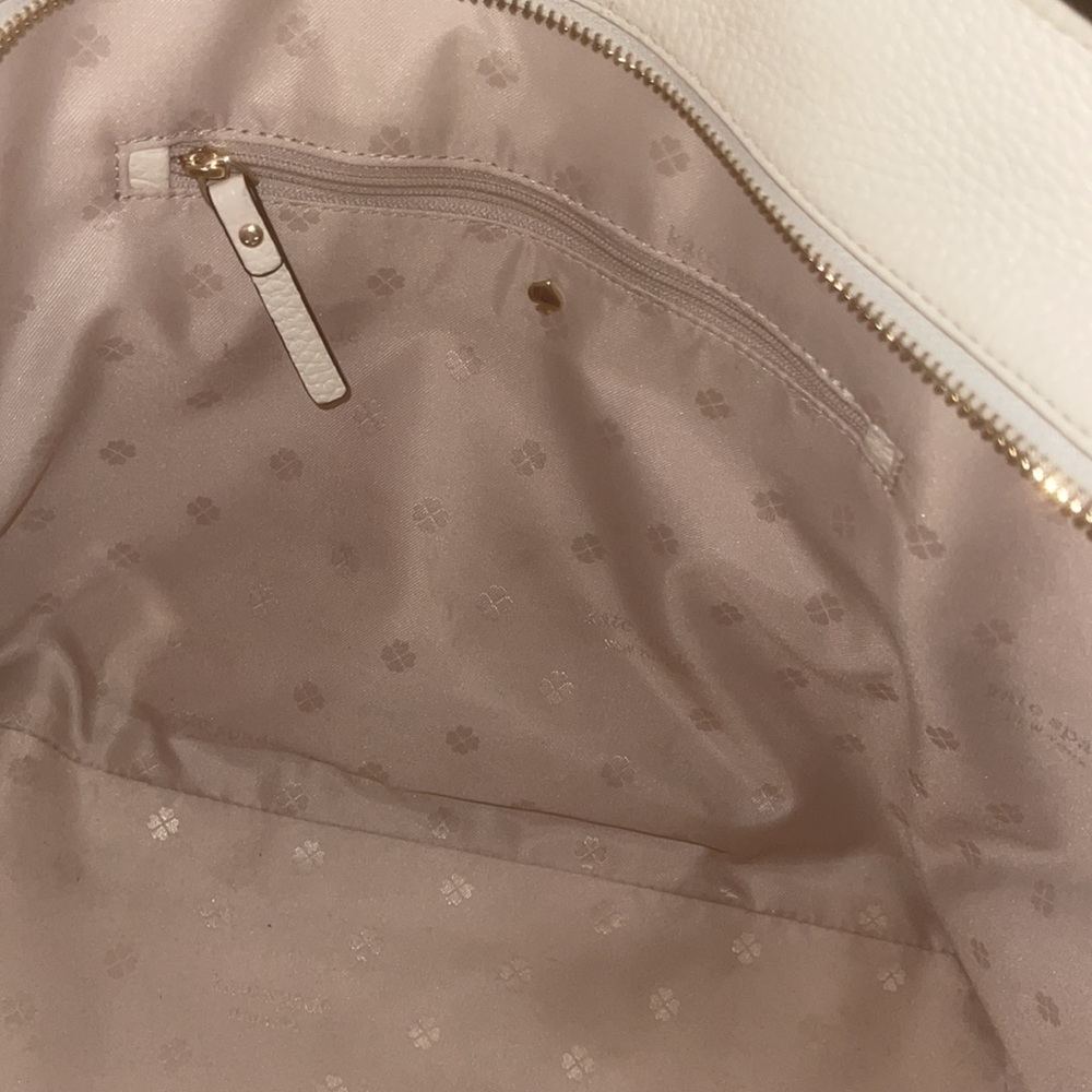 Large Kate Spade ♠️ bag. - Picture 8 of 14